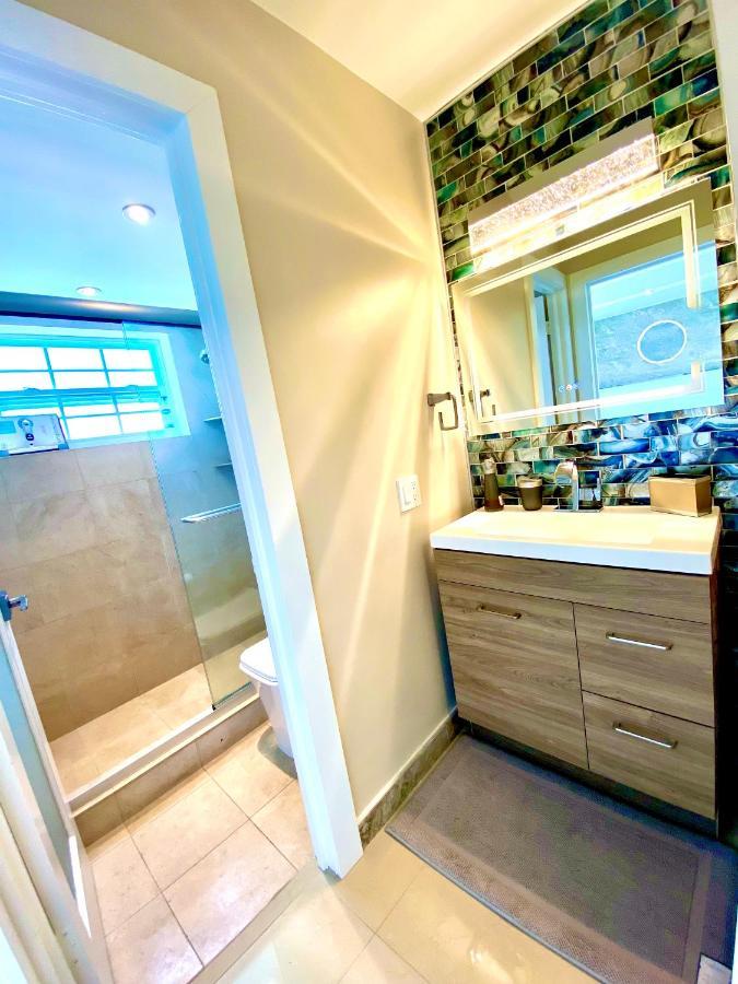 Premium Modern Waterfront Apartment With Miami Skyline View On The Bay 5 Mins Drive To Miami Beach With Free Parking المظهر الخارجي الصورة